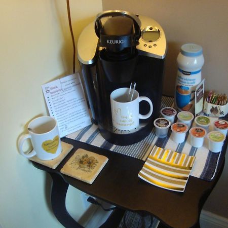 Paddington Place Bed & Breakfast Ошава Экстерьер фото