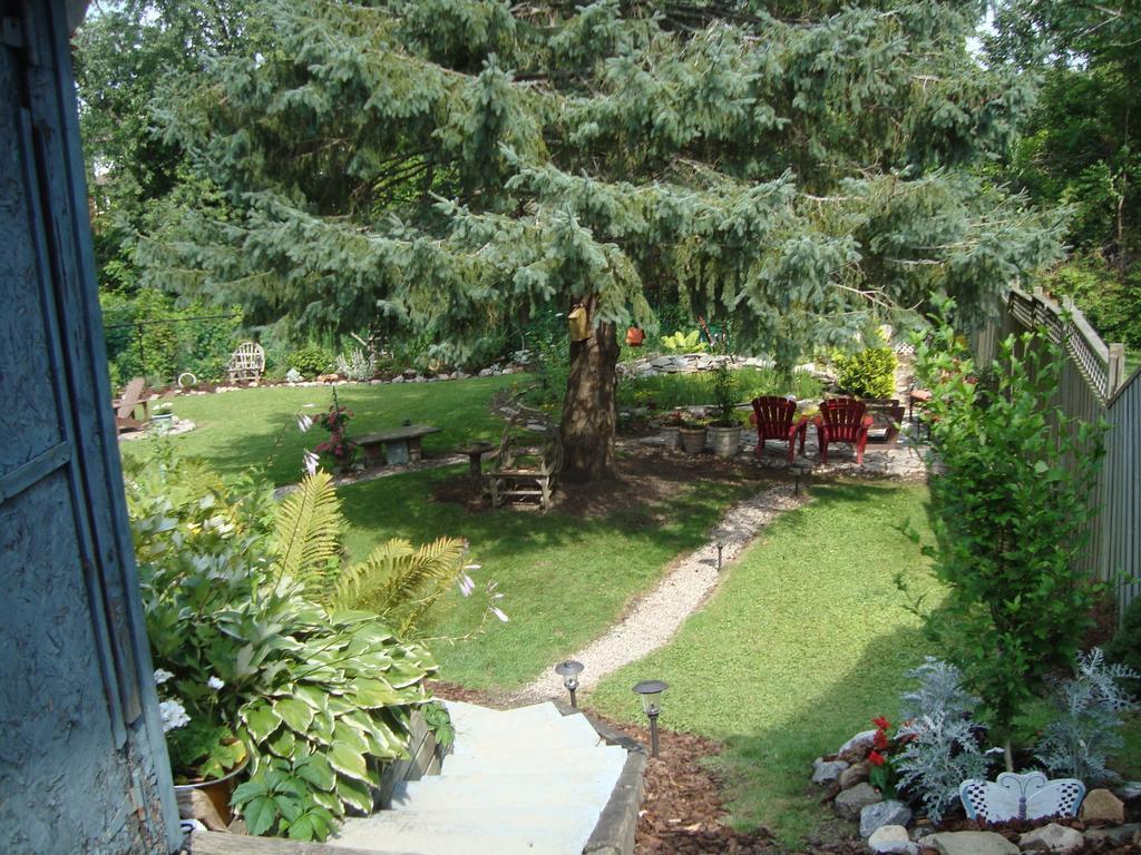 Paddington Place Bed & Breakfast Ошава Экстерьер фото
