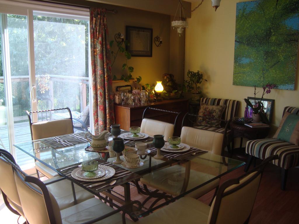 Paddington Place Bed & Breakfast Ошава Экстерьер фото