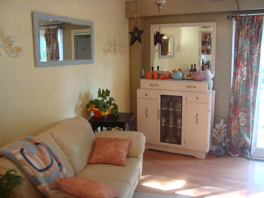 Paddington Place Bed & Breakfast Ошава Экстерьер фото