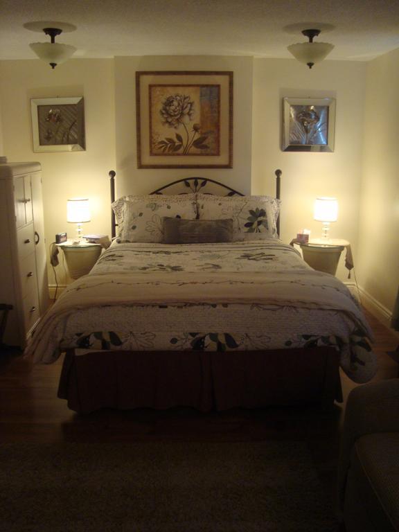 Paddington Place Bed & Breakfast Ошава Экстерьер фото