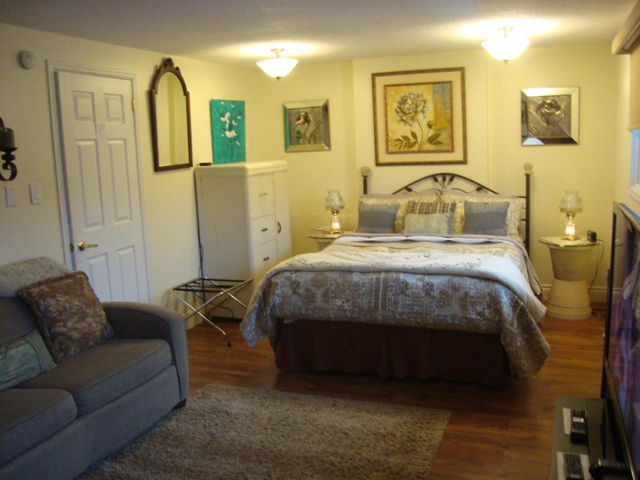Paddington Place Bed & Breakfast Ошава Экстерьер фото